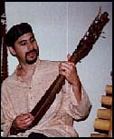 Kimo playing the Kercapi